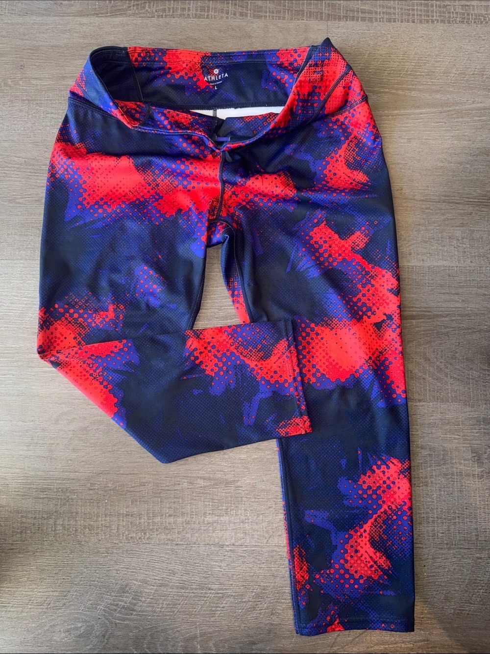 Athleta Electro Sonar Capri Leggings - Size Large